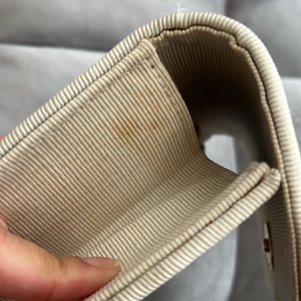 “Talbots: Clutch Purse” - Picture 5 of 8